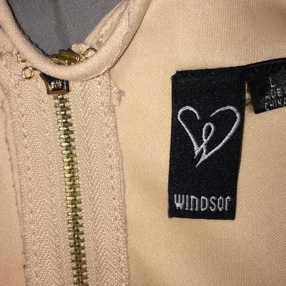 Dress - Picture 2 of 5